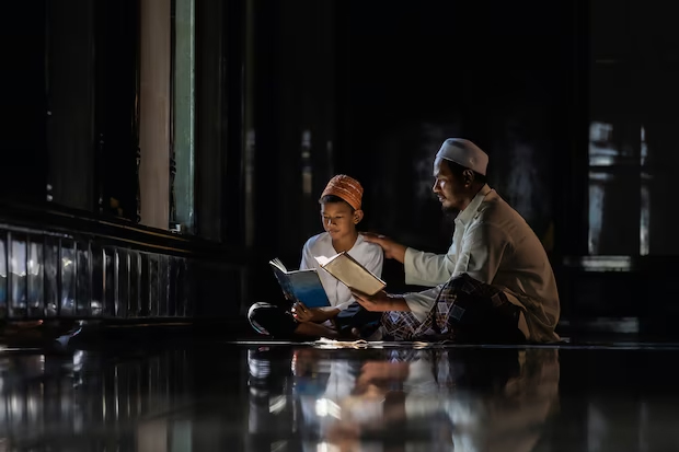4 Keistimewaan Santri Kalong: Gemerlap Malam Pendidikan di Pondok Pesantren