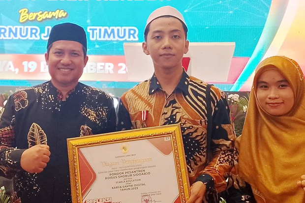 Prestasi Gemilang: Pondok Pesantren Roisus Shobur Sabet Penghargaan Karya Santri Digital 2023 dengan Teknologi AI Inovatif